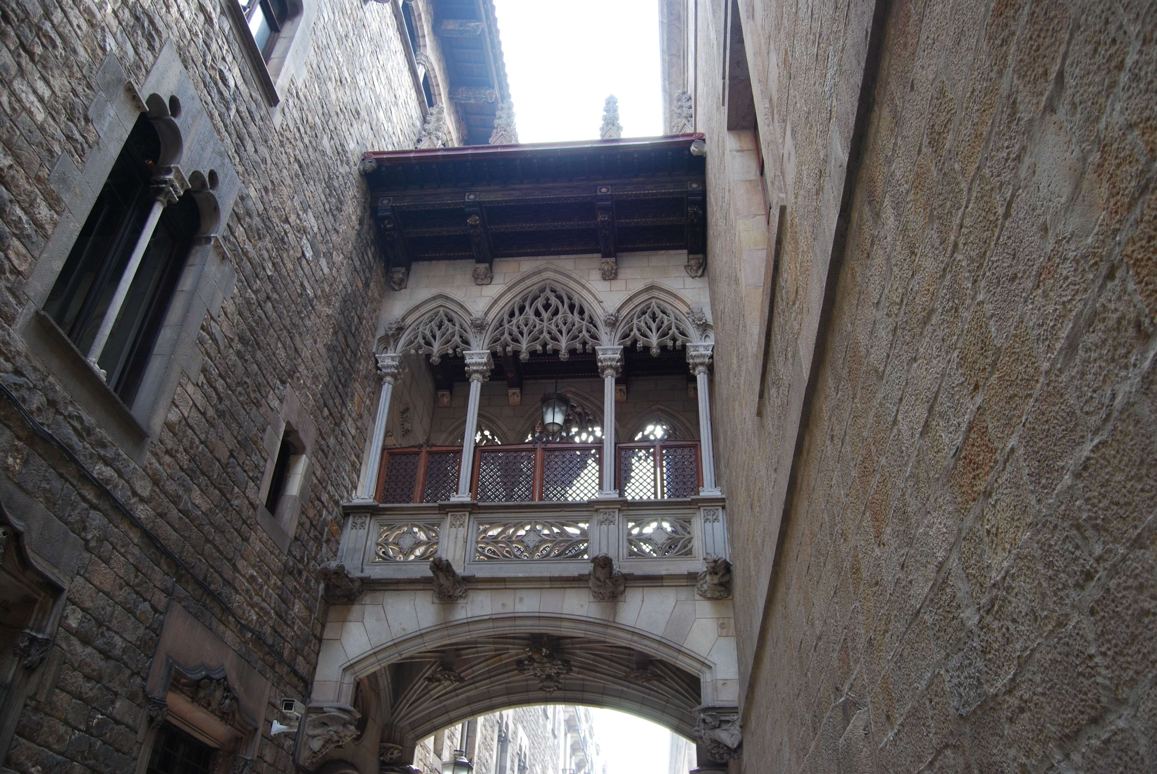 Barcelona y Gaudí, un genio de la arquitectura - Crucero Brisas del Mediterraneo (2)